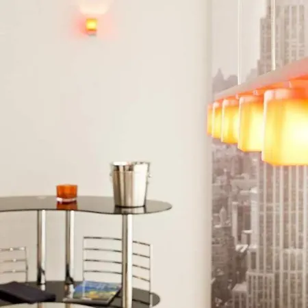 Julius App 5 American Style Apartment *